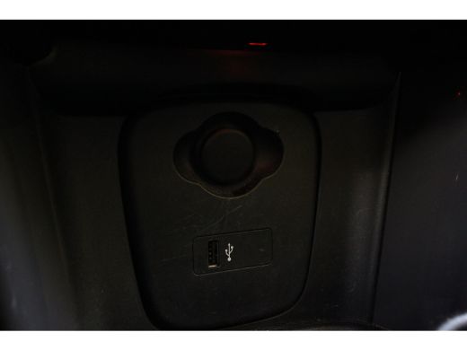 Mini One 1.5 ONE SALT | NL-AUTO! | CRUISE | AIRCO | DEALER OH! | LMV | BLUETOOTH ActivLease financial lease