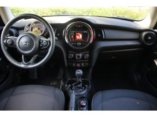 Mini One 1.5 ONE SALT | NL-AUTO! | CRUISE | AIRCO | DEALER OH! | LMV | BLUETOOTH ActivLease financial lease