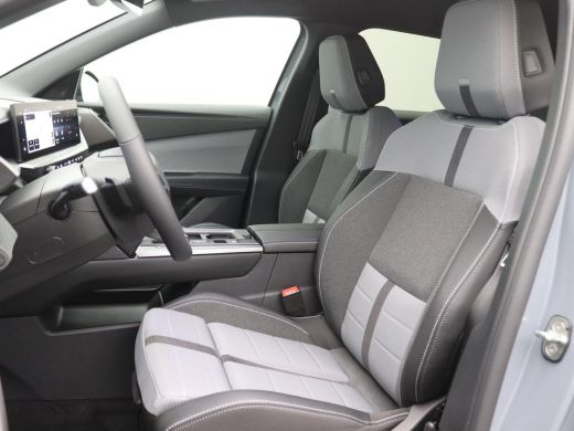 Opel Grandland 1.6 Turbo Plug-in-Hybrid Ultimate 195PK Aut. Trekhaak, 360gr. Camera, Keyless, Matrix-LED Verlich... ActivLease financial lease