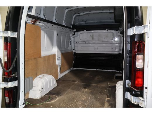 Opel Vivaro 1.6 CDTI L2 H2 Airco Navigatie Trekhaak Imperiaal ActivLease financial lease