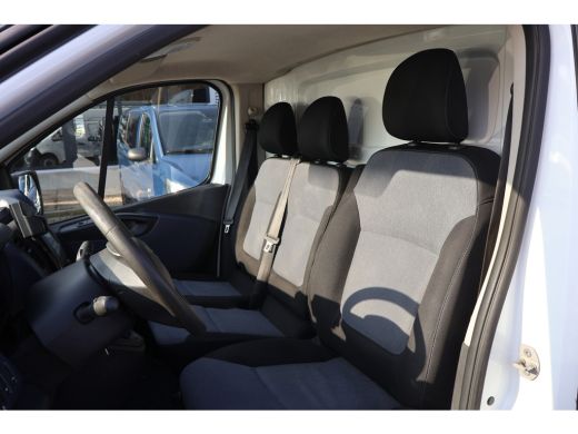 Opel Vivaro 1.6 CDTI L2 H2 Airco Navigatie Trekhaak Imperiaal ActivLease financial lease