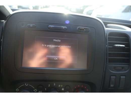 Opel Vivaro 1.6 CDTI L2 H2 Airco Navigatie Trekhaak Imperiaal ActivLease financial lease