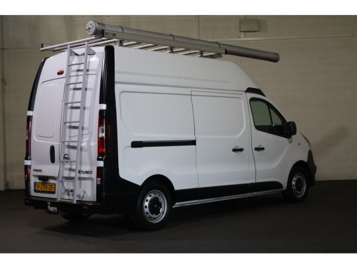 Opel Vivaro 1.6 CDTI L2 H2 Airco Navigatie Trekhaak Imperiaal ActivLease financial lease