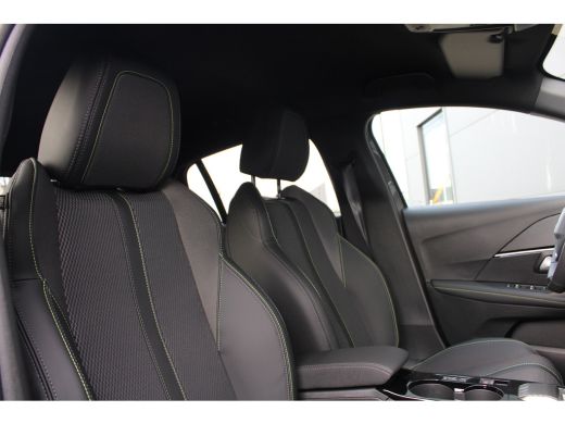 Peugeot 208 Hybrid 100 e-DCS6 GT | Automaat | Navi by app | Camera | Apple carplay | Mild Hybrid | ActivLease financial lease