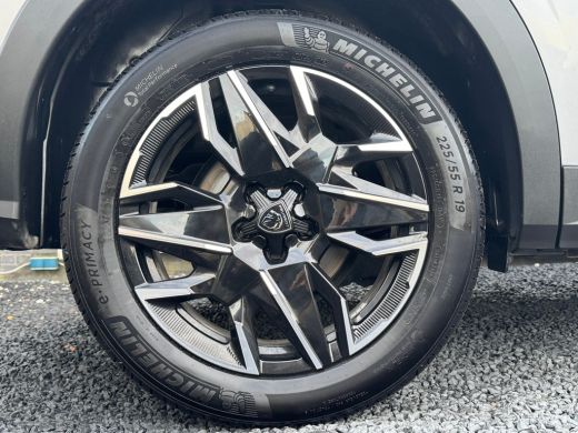 Peugeot 3008 1.2 Hybrid Allure 145PK | Achteruitrijcamera | Apple Carplay & Android Auto | Keyless Start & Ent... ActivLease financial lease