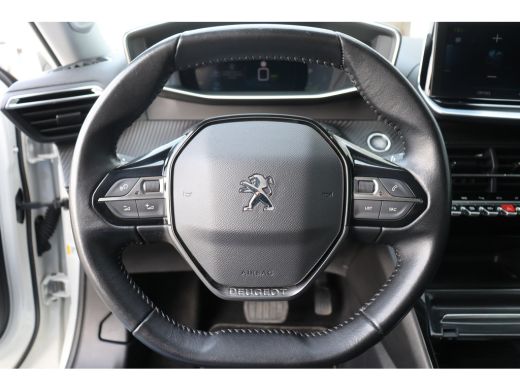 Peugeot e-2008 EV 136PK ALLURE PACK AUTOMAAT / NAVI / LEDER / CLIMA / LED / PDC / 17" LMV / CAMERA / KEYLESS / B... ActivLease financial lease