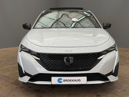 Peugeot e-308 GT 54 kWh Navigatie | Panoramadak | Alcantara | Apple Carplay/Android Auto | Achteruitrijcamera |... ActivLease financial lease