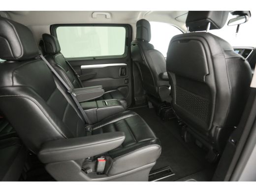 Peugeot e-Traveller Allure L3H1 75 kWh | Snelladen | SOH 99% | VIP Shuttle | 7 Zits | Clima | Cruise | Camera | Carpl... ActivLease financial lease