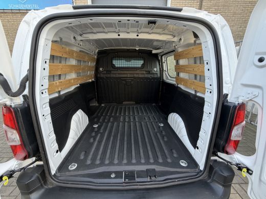 Peugeot Partner 1.2 PureTech Premium CarPlay/cruise control/navigatie systeem ActivLease financial lease