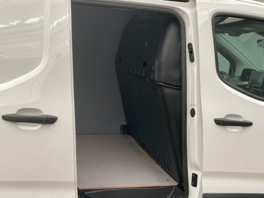 Peugeot Partner 1.5 BlueHDi 100 S&S L1 Camera | Trekhaak | All-Season | Ingerichte Laadruimte | Carplay | Navigat... ActivLease financial lease