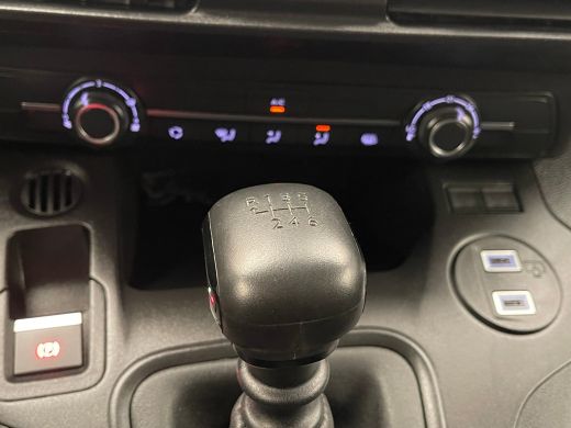 Peugeot Partner 1.5 BlueHDi 100 S&S L1 Camera | Trekhaak | All-Season | Ingerichte Laadruimte | Carplay | Navigat... ActivLease financial lease