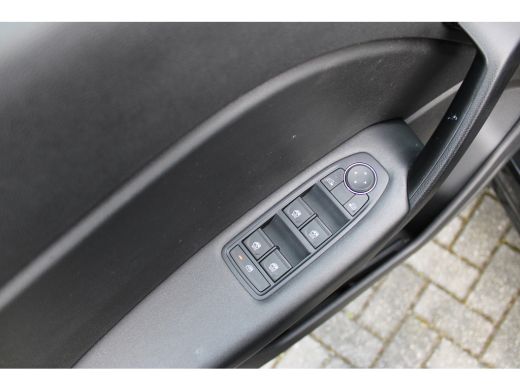 Renault Captur 1.0 TCe 90 evolution | Airco | Cruise Control | Navigatie | Radio | Bluetooth | | Airco | Apple C... ActivLease financial lease