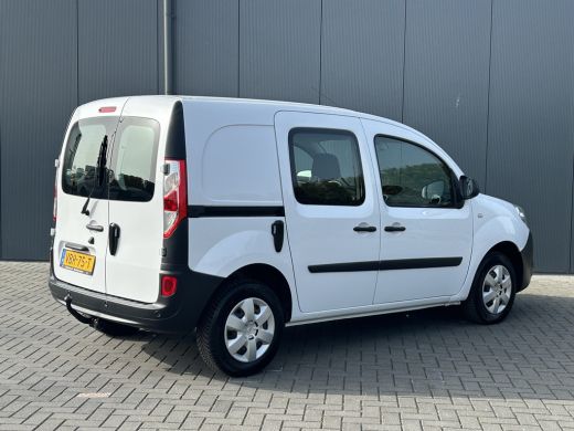 Renault Kangoo 1.2 TCe 115 PK BENZINE !! / BPM VRIJ / L1H1 / 43.891 KM !! / 1e EIG. / TREKHAAK / CAMERA / AIRCO ... ActivLease financial lease