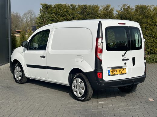 Renault Kangoo 1.2 TCe 115 PK BENZINE !! / BPM VRIJ / L1H1 / 43.891 KM !! / 1e EIG. / TREKHAAK / CAMERA / AIRCO ... ActivLease financial lease