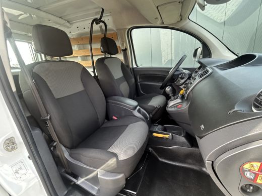 Renault Kangoo 1.2 TCe 115 PK BENZINE !! / BPM VRIJ / L1H1 / 43.891 KM !! / 1e EIG. / TREKHAAK / CAMERA / AIRCO ... ActivLease financial lease