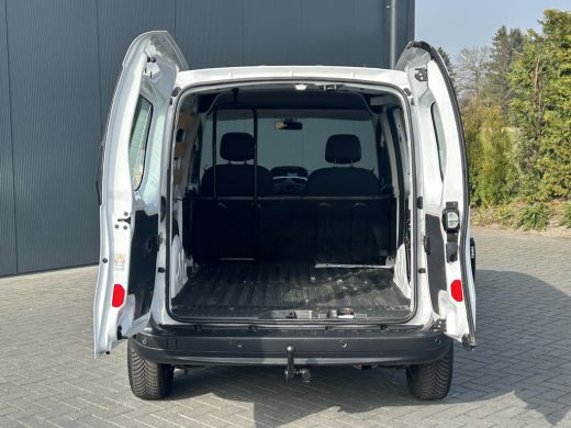 Renault Kangoo 1.2 TCe 115 PK BENZINE !! / BPM VRIJ / L1H1 / 43.891 KM !! / 1e EIG. / TREKHAAK / CAMERA / AIRCO ... ActivLease financial lease