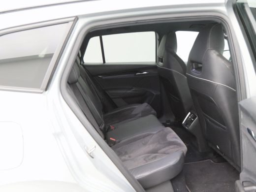 Skoda Enyaq iV 60 180 Pk Sportline | Stoel/Stuur Verwarming | Camera | Climatronic | Adaptive Cruise | Full LED ... ActivLease financial lease