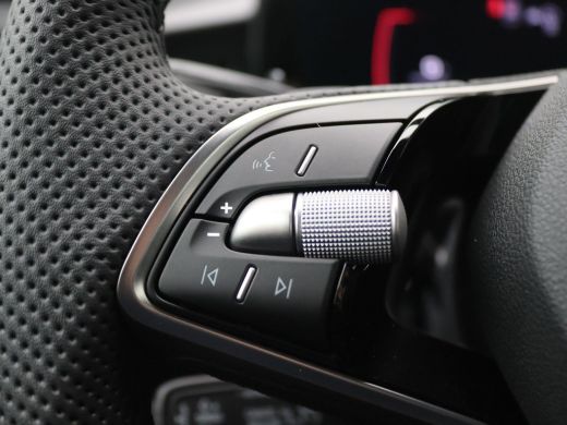 Skoda Superb Combi 1.5 TSI PHEV Sportline Business 204PK DSG 360gr. Camera, Head-Up Display, Stoelverwarming, ... ActivLease financial lease