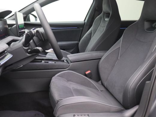 Skoda Superb Combi 1.5 TSI PHEV Sportline Business 204PK DSG 360gr. Camera, Head-Up Display, Stoelverwarming, ... ActivLease financial lease