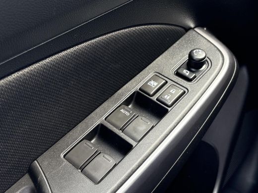 Suzuki Swift 1.2 Stijl Smart Hybrid **DODEHOEK DETECTIE/ STOELVERWARMING/ KEYLESS** ActivLease financial lease