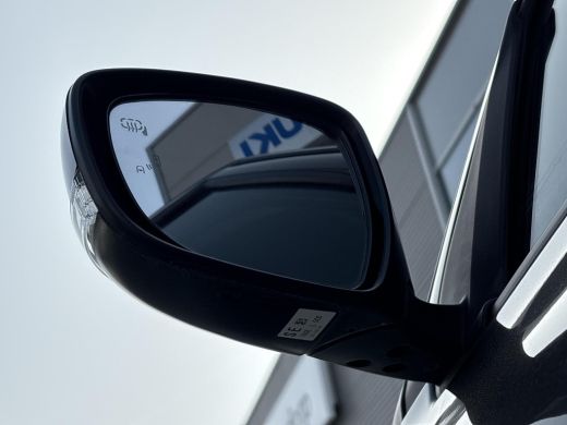 Suzuki Swift 1.2 Stijl Smart Hybrid **DODEHOEK DETECTIE/ STOELVERWARMING/ KEYLESS** ActivLease financial lease