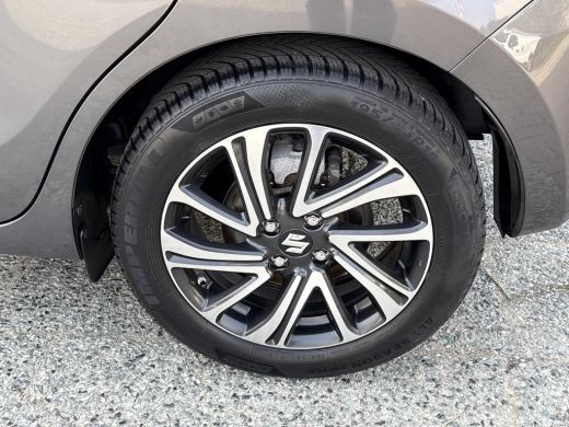 Suzuki Swift 1.2 Stijl Smart Hybrid **DODEHOEK DETECTIE/ STOELVERWARMING/ KEYLESS** ActivLease financial lease