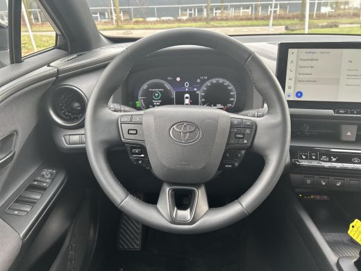 Toyota C-HR 2.0 Plug-in Hybrid 220 First Edition ActivLease financial lease