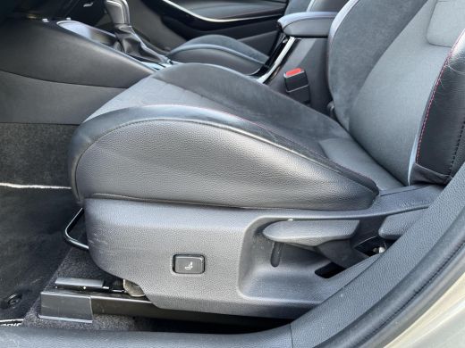 Toyota Corolla Touring Sports 2.0 Hybrid Executive | All-in prijs | Automaat | Trekhaak | Apple/android auto ActivLease financial lease