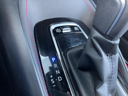 Toyota Corolla Touring Sports 2.0 Hybrid Executive | All-in prijs | Automaat | Trekhaak | Apple/android auto ActivLease financial lease