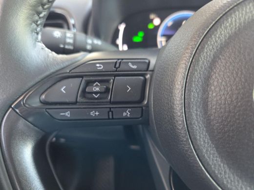 Toyota Yaris Cross 1.5 Hybrid 115 Dynamic | Apple CarPlay | Stoelverwarming | Stuurverwarming | Rijklaar incl. garan... ActivLease financial lease