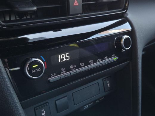 Toyota Yaris Cross 1.5 Hybrid 115 Dynamic | Apple CarPlay | Stoelverwarming | Stuurverwarming | Rijklaar incl. garan... ActivLease financial lease