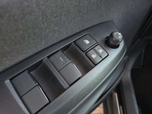 Toyota Yaris Cross 1.5 Hybrid 115 Dynamic | Apple CarPlay | Stoelverwarming | Stuurverwarming | Rijklaar incl. garan... ActivLease financial lease