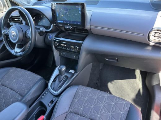 Toyota Yaris Cross 1.5 Hybrid Executive | JBL audio | Stoelverwarming | Head up display | 18 inch LM-velgen | ActivLease financial lease