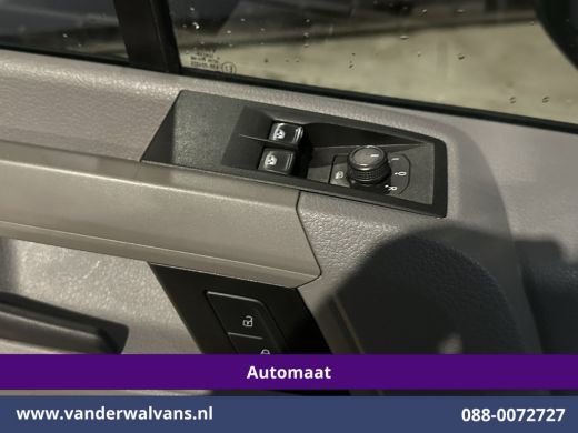 Volkswagen Crafter 2.0 177pk Automaat L3H3 L2H2 Euro6 Airco | Camera | 3000kg Trekhaak | Apple Carplay | Chauffeurss... ActivLease financial lease