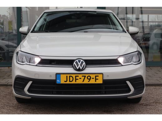 Volkswagen Polo 1.0 TSI Life Edition 95PK AUTOMAAT | Achteruitrijcamera | Airco | Cruise control adaptief met Sto... ActivLease financial lease