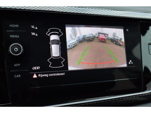 Volkswagen Polo 1.0 TSI Life Edition 95PK AUTOMAAT | Achteruitrijcamera | Airco | Cruise control adaptief met Sto... ActivLease financial lease