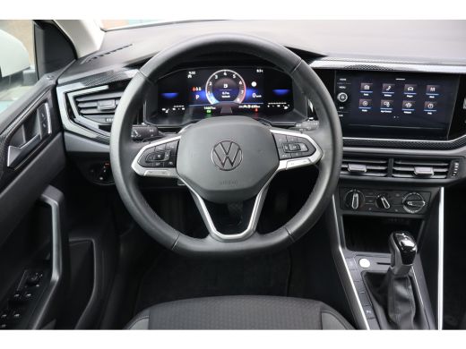 Volkswagen Polo 1.0 TSI Life Edition 95PK AUTOMAAT | Achteruitrijcamera | Airco | Cruise control adaptief met Sto... ActivLease financial lease