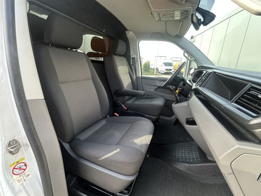 Volkswagen Transporter 2.0 TDI 150 PK 4-MOTION 6.1 / L2H1 / 1e EIG. / 4x4 / TREKHAAK / ACHTERKLEP / INRICHTING / AIRCO /... ActivLease financial lease