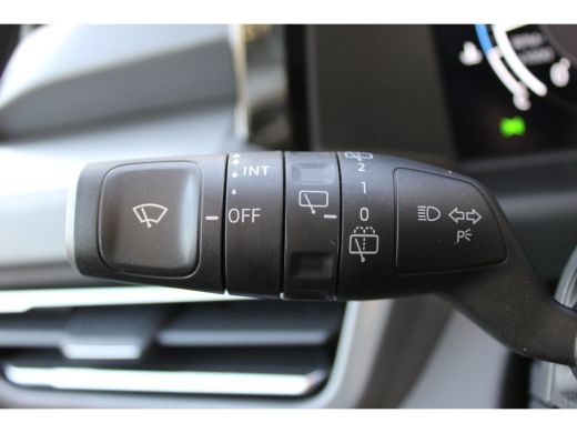 Volkswagen Transporter | 2.0 TDI L1 Bulli | *BPM Vrij | Stoelverwarming | Adaptive Cruise | Navigatie ActivLease financial lease