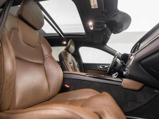 Volvo  V60 2.0 T8 Twin Engine AWD R-Design 392Pk Automaat (PANORAMADAK, STOELVENTILATIE, HEAD-UP DISPLAY, ME... ActivLease financial lease