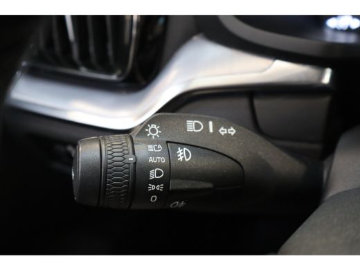 Volvo  V60 B3 163PK Momentum Advantage | Adap Cruise | Blis | Camera | Park Assist | Carplay&Android auto ActivLease financial lease