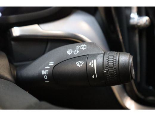 Volvo  V60 B3 163PK Momentum Advantage | Adap Cruise | Blis | Camera | Park Assist | Carplay&Android auto ActivLease financial lease