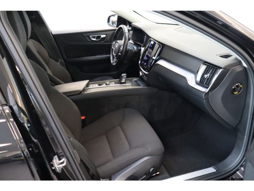 Volvo  V60 B3 163PK Momentum Advantage | Adap Cruise | Blis | Camera | Park Assist | Carplay&Android auto ActivLease financial lease