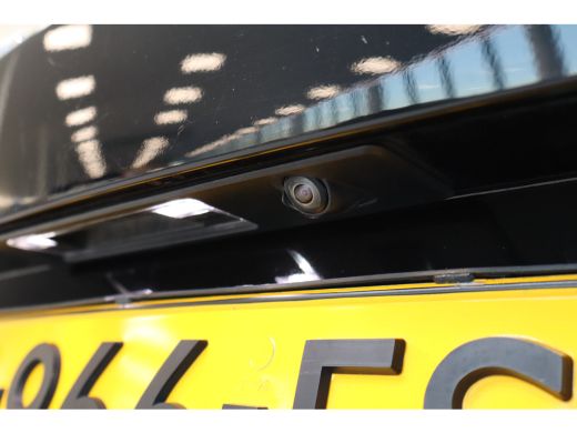 Volvo  V60 B3 163PK Momentum Advantage | Adap Cruise | Blis | Camera | Park Assist | Carplay&Android auto ActivLease financial lease