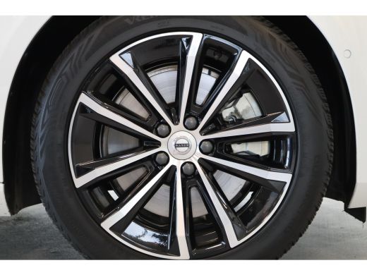 Volvo  V60 T6 350PK AWD Plus Dark | Trekhaak | 360&deg; | Contourstoelen | HK | All Season ActivLease financial lease