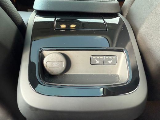 Volvo  V60 T6 Plug-in hybrid AWD Ultra Dark | Panoramadak | Head-up Display | Harman Kardon | Leder | Adapti... ActivLease financial lease