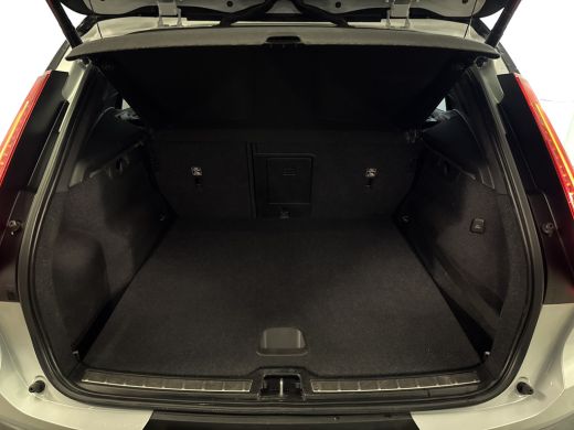 Volvo  XC40 1.5 T5 262 PK AUT. RECHARGE R-DESIGN CAMERA/LEDER/PANORAMADAK ActivLease financial lease