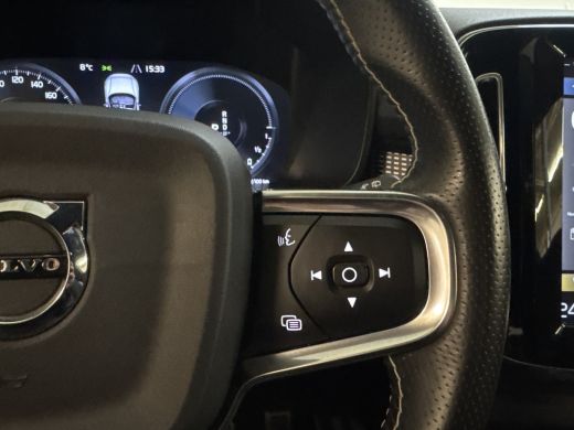 Volvo  XC40 1.5 T5 262 PK AUT. RECHARGE R-DESIGN CAMERA/LEDER/PANORAMADAK ActivLease financial lease