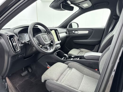 Volvo  XC40 T4 Recharge Plus Dark | 18" Allseason | Trekhaak | Elektr. verst. Stoelen | Harman Kardon | Adapt... ActivLease financial lease