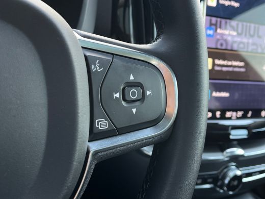 Volvo  XC60 2.0 T6 Plug-in hybrid AWD Core Bright | Apple Carplay/Android Auto|telefoonintegratie premium | C... ActivLease financial lease